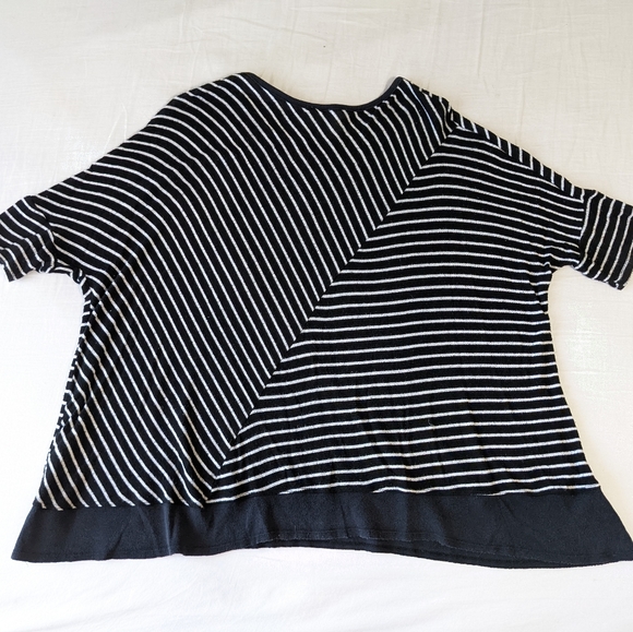 Moth Relaxed Fit Top Black and White Stripes Large - Picture 7 of 9